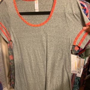 Lularoe xs tee